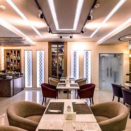 Parallel Hotel Baku Exterior photo