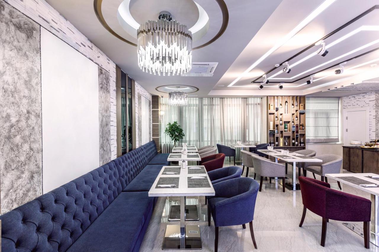 Parallel Hotel Baku Exterior photo